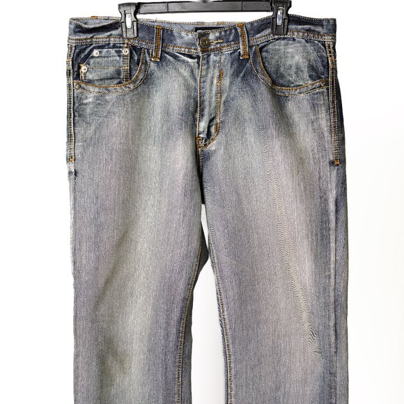 Royal Blue Men’s Jeans 36x30 Light Wash Distressed Denim - Picture 2 of 7